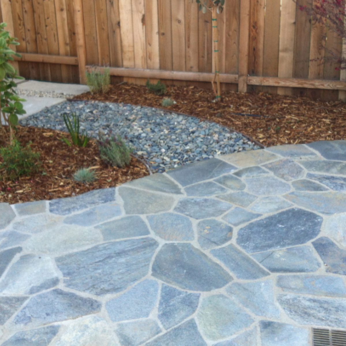 Sydney Peak Flagstone