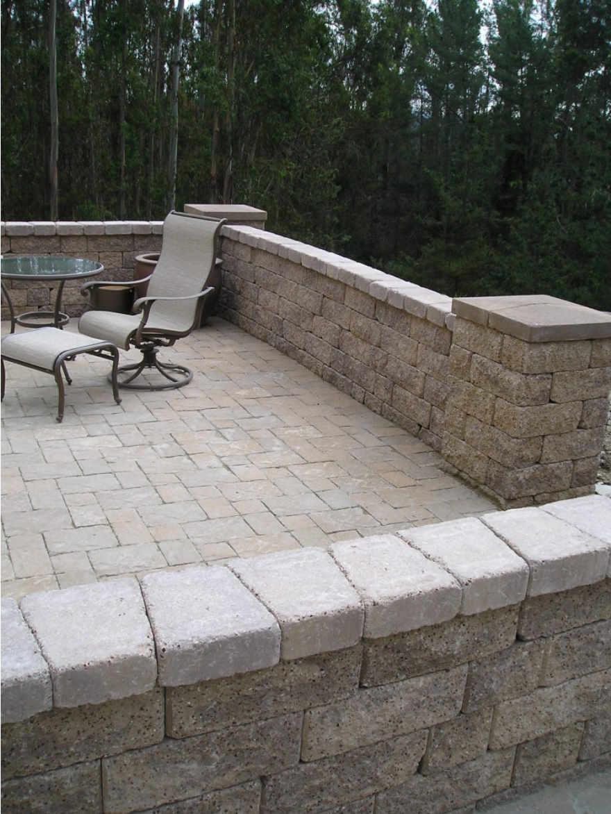 Freestanding Wall Block